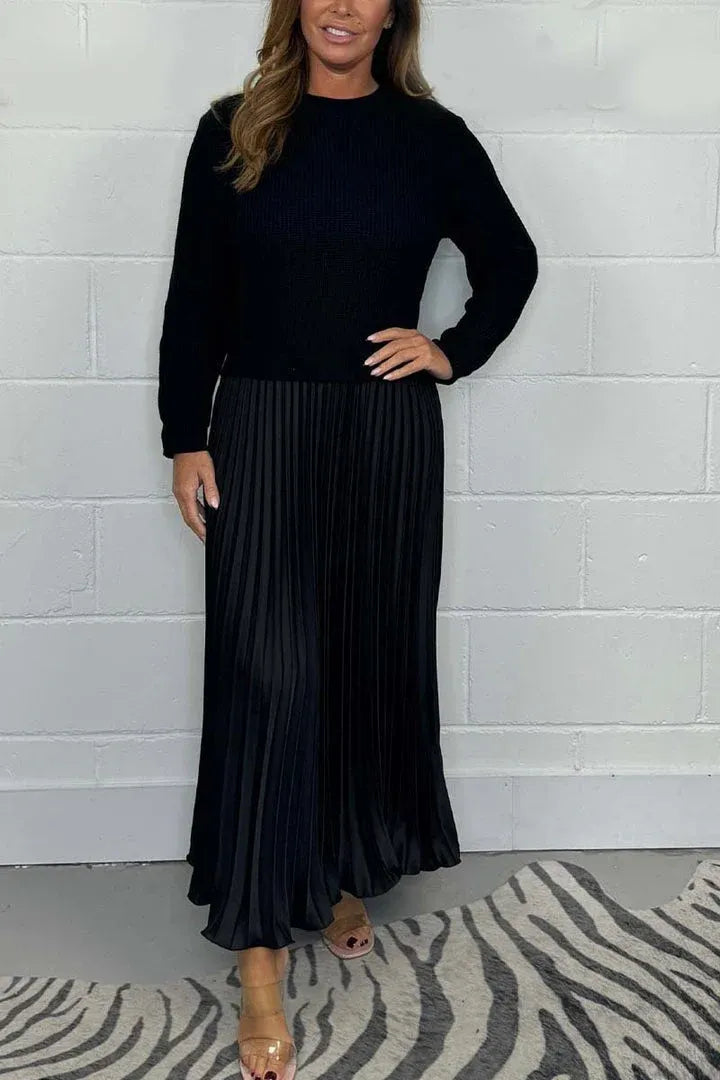 Amélia Luxe™ | Pleated Knit Dress