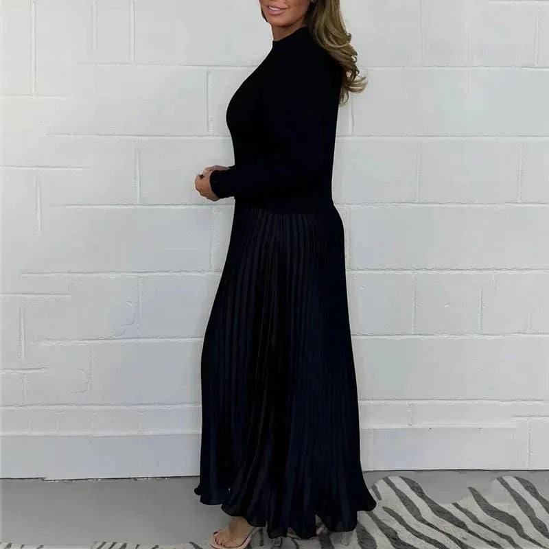 Amélia Luxe™ | Pleated Knit Dress