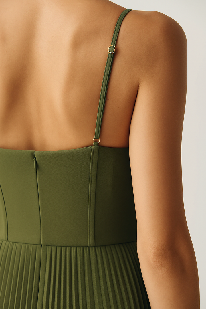 Marina™ | Flowy Pleated Midi Dress