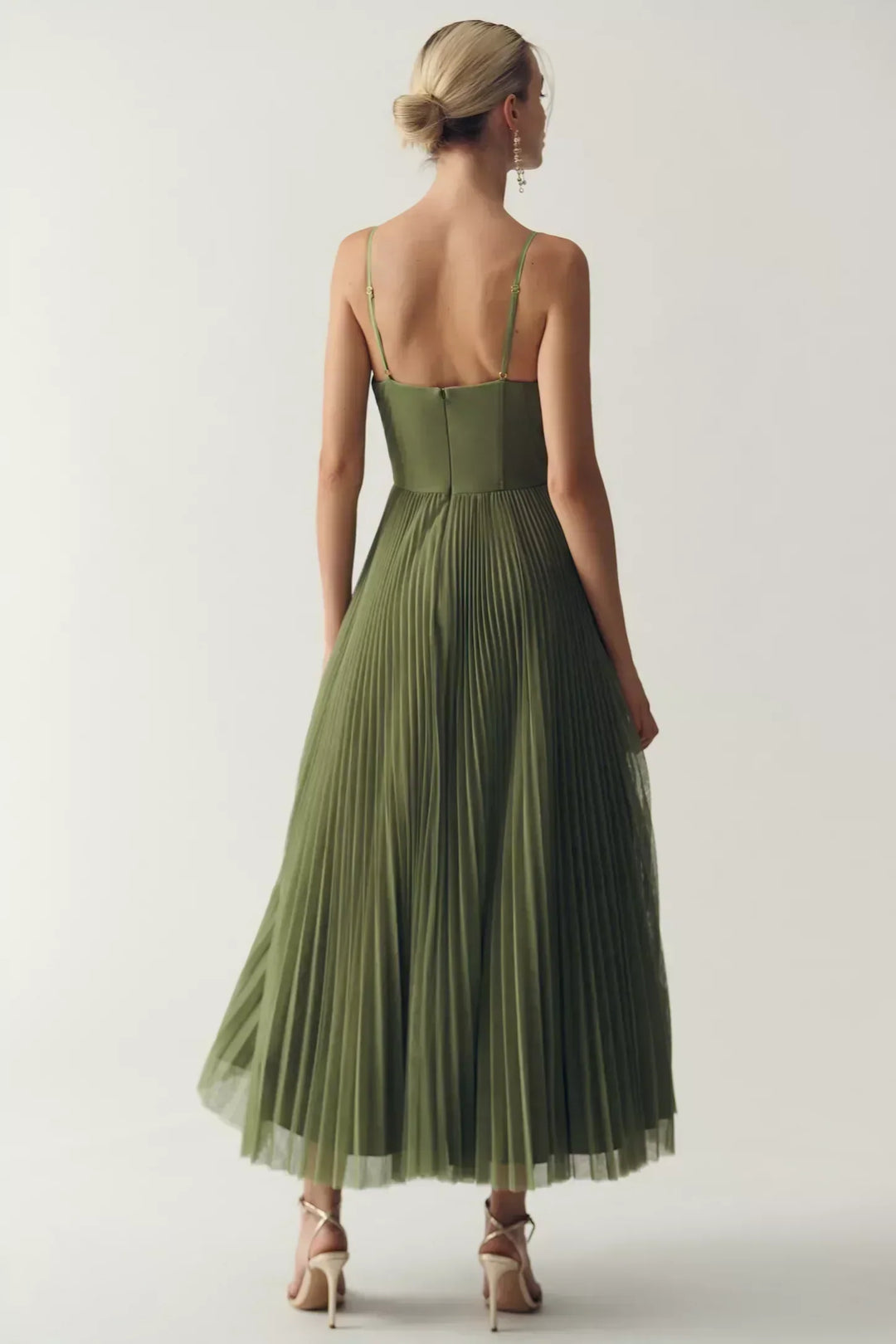 Marina™ | Flowy Pleated Midi Dress